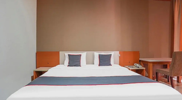 Suite Standard Collection O 90724 Hotel Sinar Sidoarjo