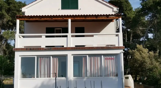 Igi - in the Beach Camp - A1 Porat