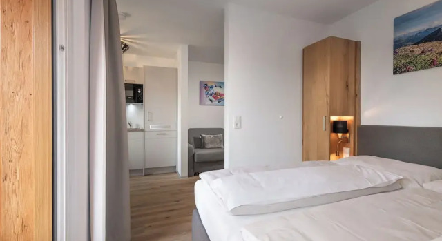 Студия с балконом AlpenParks Montana Apartments
