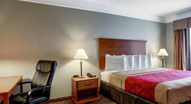 Люкс AmericInn by Wyndham New Braunfels