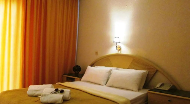 Полулюкс Hotel Lito