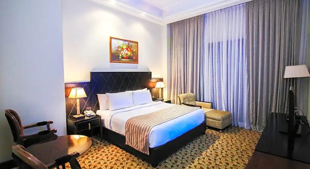 Двухместный номер Superior с видом на парк The Luneta Hotel