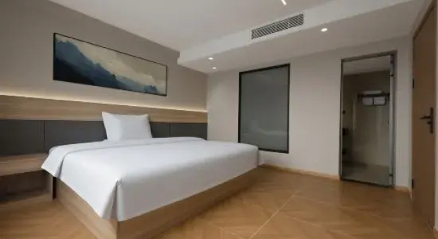 Люкс Business Siji Wanhui Hotel (Zhaoqing Sihui Yueyun Bus Station)