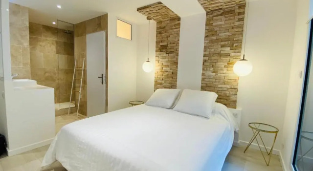 Feel@Home Nemausus « Le 11 », Rezerwuj Hotel Nimes Gard