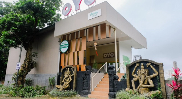 Oyo 667 Demilo Inn