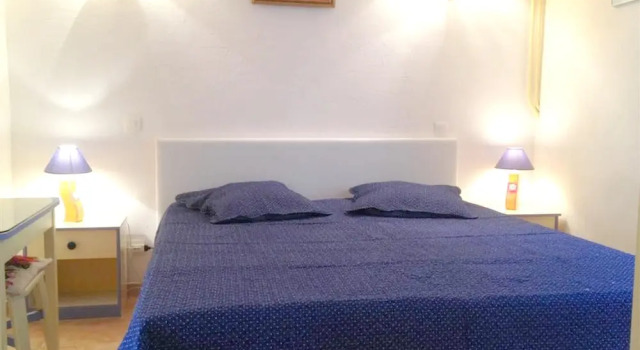 Apartment With one Bedroom in Fréjus, With Enclosed Garden and Wifi