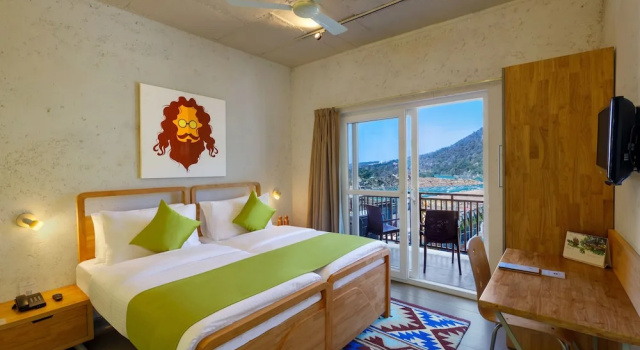 Номер Deluxe с балконом Bedzzz Rishikesh by Leisure Hotels