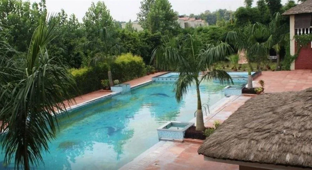 OYO Premium Corbett In Dhela Road, Rezervovat Hotel Dhela Uttarakhand