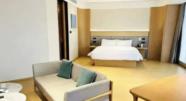 Люкс Business JI Hotel (Tongren Wanshan Wanhe Star City)