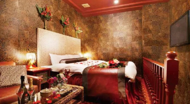 Hotel Chapel Coconuts -Adults Only, Забронировать Отель Хираката префектура Осака