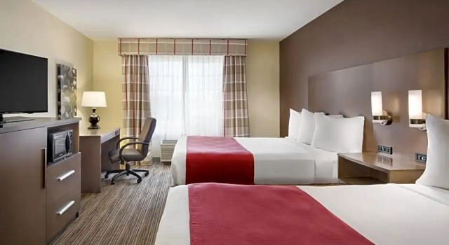 Четырёхместный люкс c 1 комнатой Country Inn & Suites by Radisson, Albert Lea - Austin