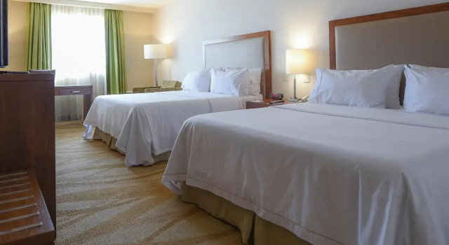 Четырёхместный номер Standard Holiday Inn Express and Suites Celaya by IHG