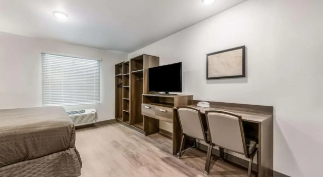 Номер Standard WoodSpring Suites Charlotte - University Research Park