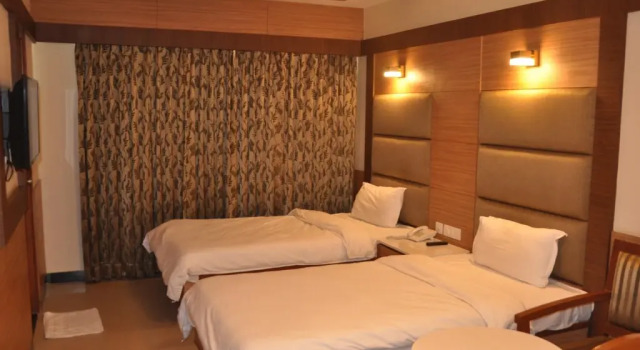 Hotel Sms Grand Inn, Забронировать Отель Отели штата Тамилнада 3 звезды, 3*