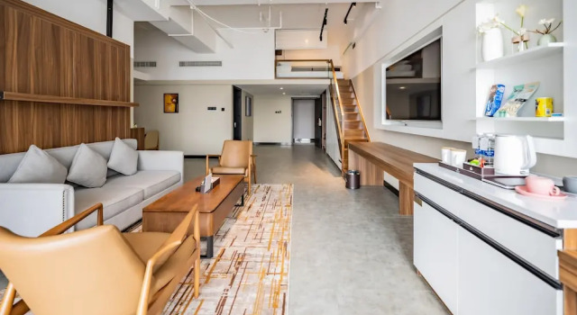 Люкс Deluxe Kunming Xingyao Hotel