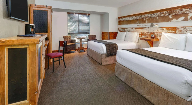 Четырёхместный номер Standard Hotel Becket Trademark Collection by Wyndham