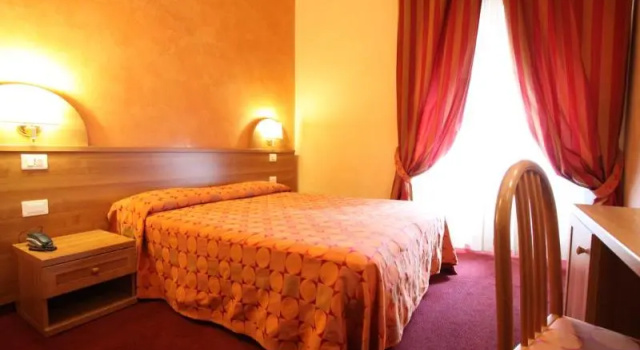 Двухместный номер Standard Clarin Hotel