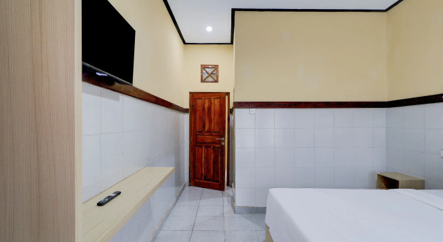 Номер Deluxe Townhouse Oak Legian Near Legian Beach Formerly Sayang Maha Merta