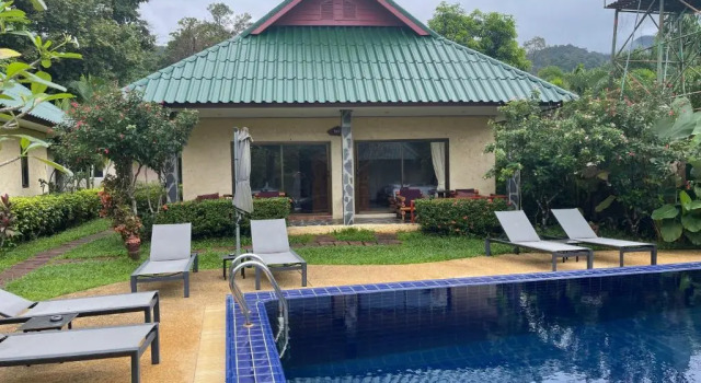 Бунгало Garden Resort