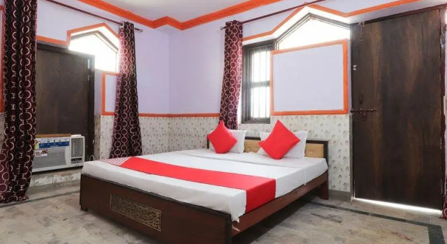 OYO 44637 Upasana Guest House