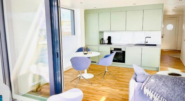 Floating Home Nr 1, Забронировать Отель Лабё Bay of Kiel