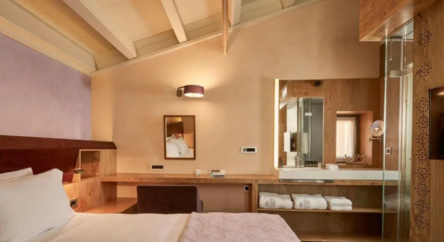 Полулюкс Domus Renier Boutique Hotel