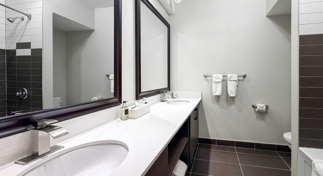 Номер Premium Coast Lethbridge Hotel & Conference Centre