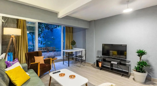 Апартаменты Cozy and Central Flat With Backyard in Kadikoy
