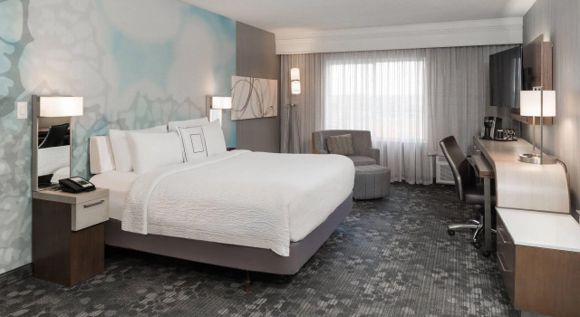 Двухместный номер Standard Courtyard by Marriott Toronto Vaughan