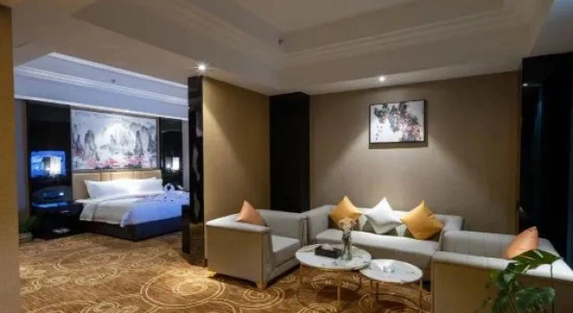 Люкс Business Tianfu Jiuding International Hotel