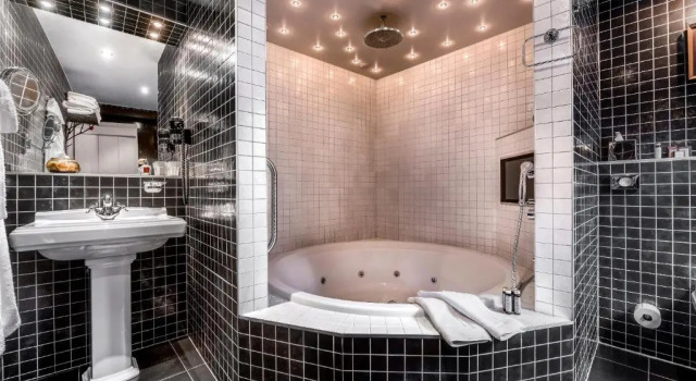 Двухместный номер Deluxe Main Street Hotel