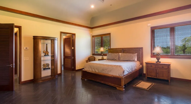 Blue Lagoon 7 Bedrooms 5 Bathrooms Home