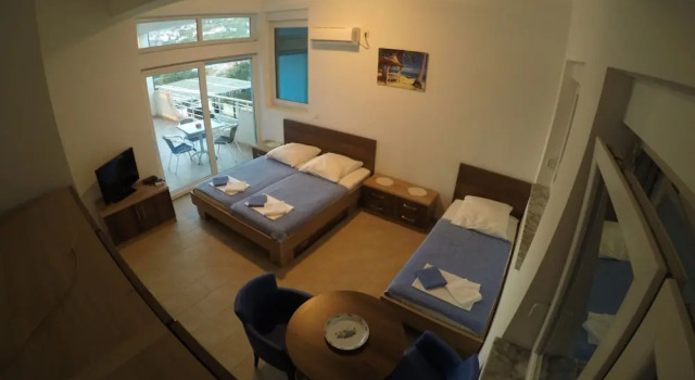 Belvedere Apartments with Seaview