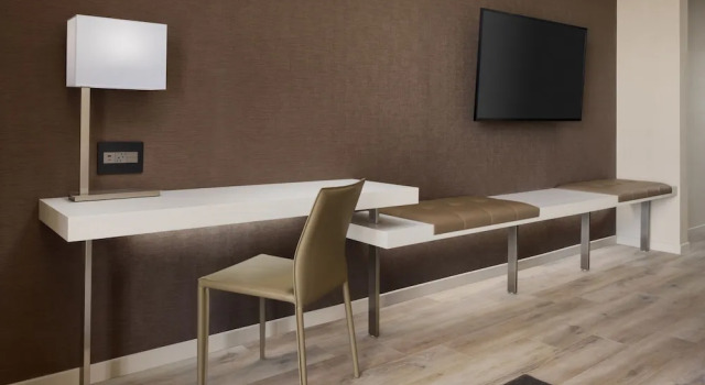 Номер Standard AC Hotel Jacksonville St Johns Town Center