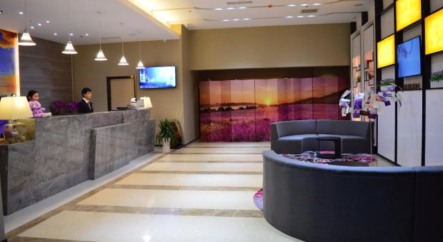 Lavande Hotel Tianjin Friendship Road Rome Garden