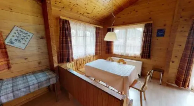 Triantha TR0, Prenota Hotel Naters 