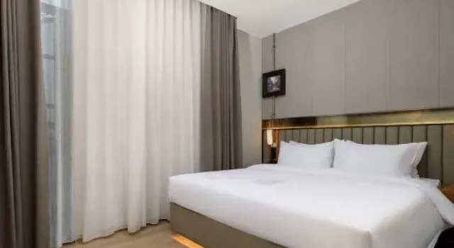 Люкс Business Country Inn & Suites by Radisson Hotel (Liangjiang Shuitu New City Chongqing)