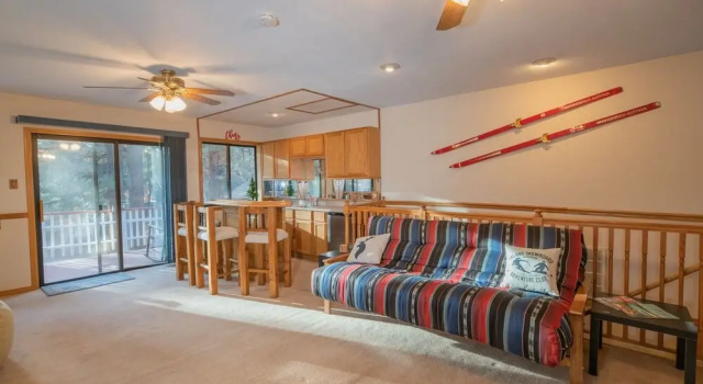 Fox Pines Retreat - Open Floor Plan With Foosball, Ping Pong, And A Hot Tub! 3 Bedroom Cabin, Rezerwuj Hotel Big Bear Lake Stany Zjednoczone