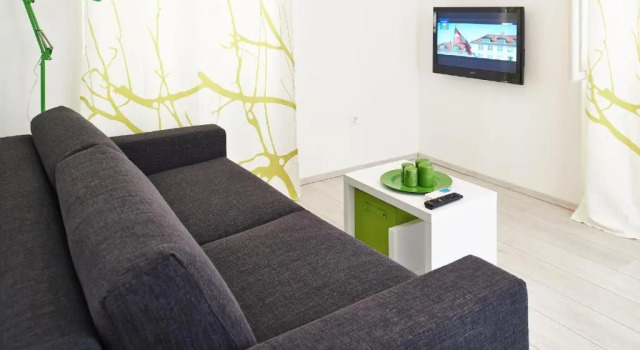 Studio Design Studios SVI-MI