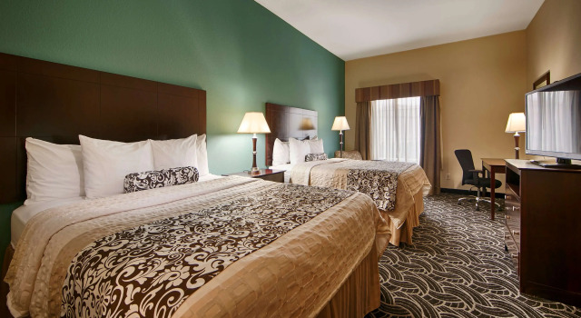 Четырёхместный номер Standard Best Western Plus Katy Inn & Suites