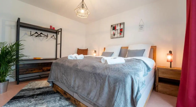 dreamcation - Wohnen in KIRCHE, 3D-Tour, Terrasse, BBQ, Küche, Kamin, 180qm