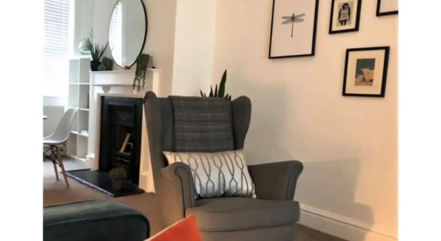 Perfectly Located 4 Storey Townhouse With 2 Parking Spaces In Central Harrogate, Забронировать Отель Отели Северного Йоркшира с парковкой, Парковка