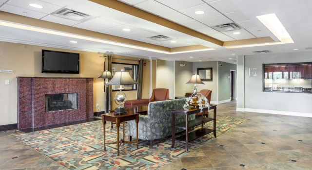 Comfort Inn Donaldsonville, Boek Hotel Hotels in Missouri met zwembad, Zwembad