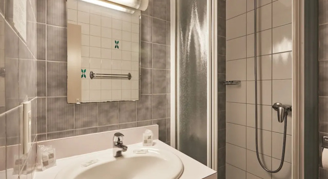 Двухместный номер Comfort CitHôtel Le National