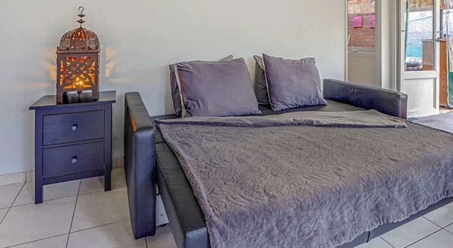 Bright Holiday Home in Lanaken near Lake with Garden, Prenota Casa vacanze Hotel a Flanders con parcheggio, Parcheggio