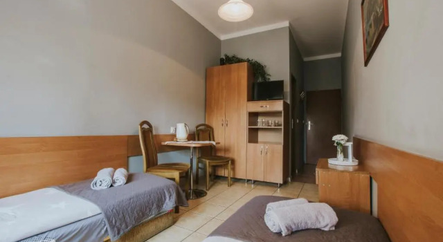 Pokoje gościnne LECH, Rezerwuj Hotel Gubin lubuskie