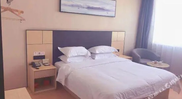 Люкс Red Pillow Anyue Hotel (Garment Industrial Park Store)