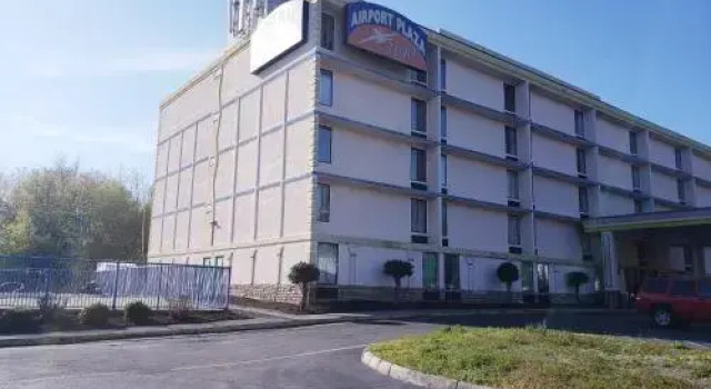 Gloustershire Hotel, Забронировать Отель Монтего-Бэй Сент-Джеймс