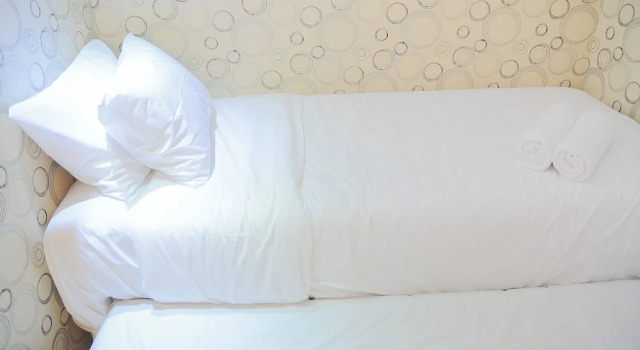 Homey and Relaxing 2BR Green Pramuka Apartment, Prenota Appartamento Cempaka Putih 