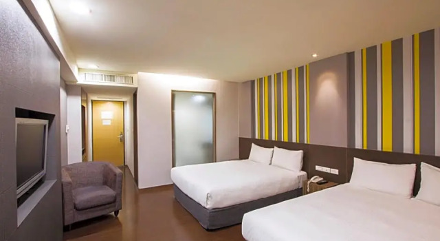 Camera quadrupla Standard VIP Hotel